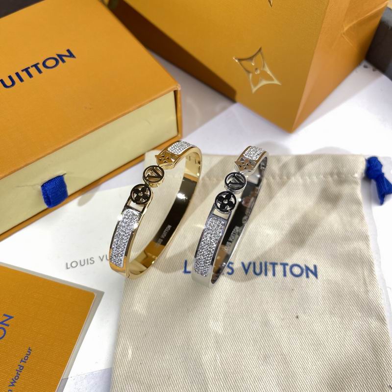 LV Bracelet  05yxs216 (2)