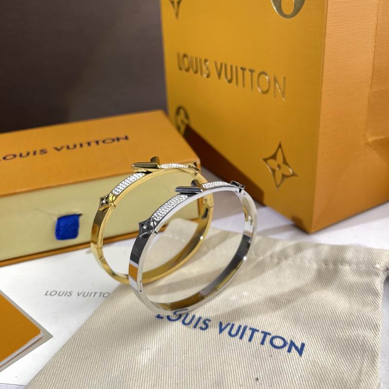 LV Bracelet  05yxs217 (2)