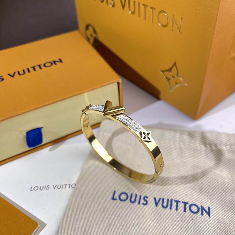 LV Bracelet  05yxs217 (3)