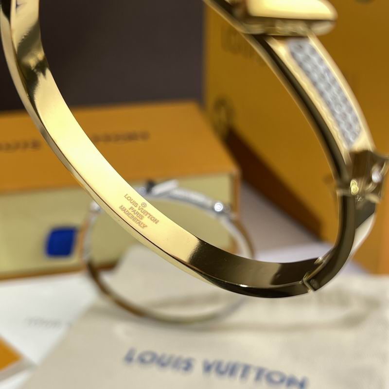LV Bracelet  05yxs217 (5)