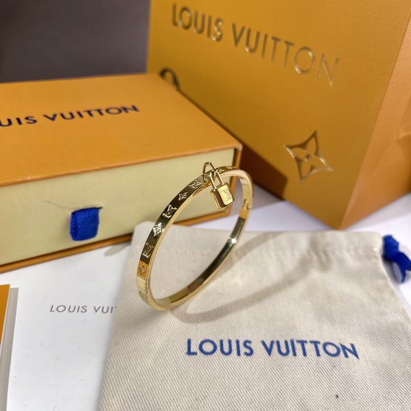 LV Bracelet  05yxs218 (3)