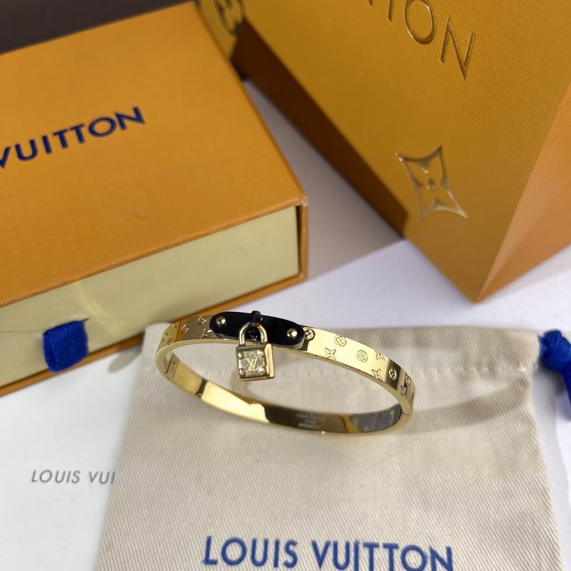 LV Bracelet  05yxs219 (3)