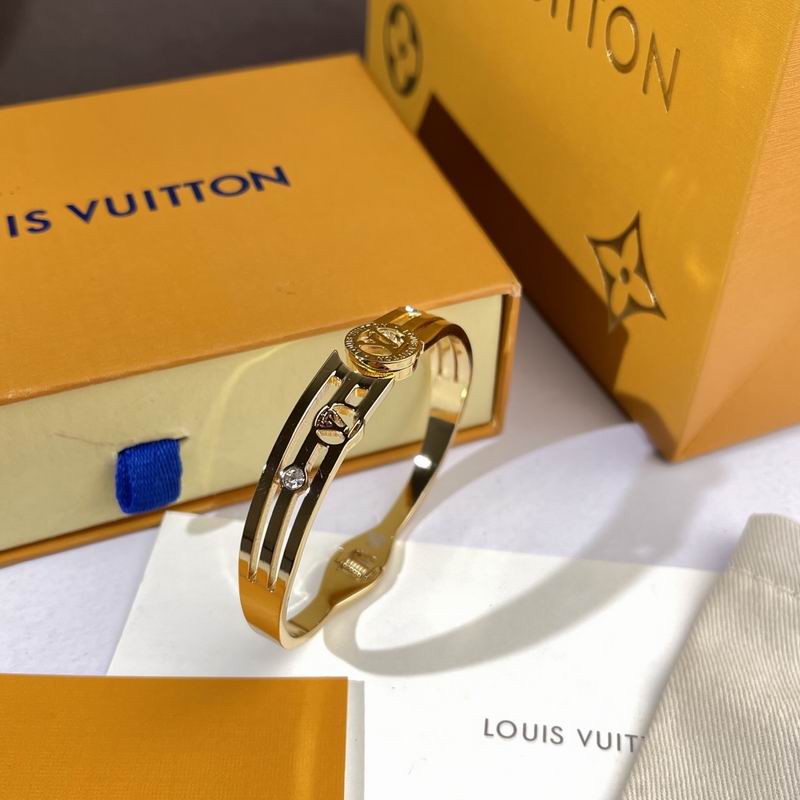 LV Bracelet  05yxs220 (4)