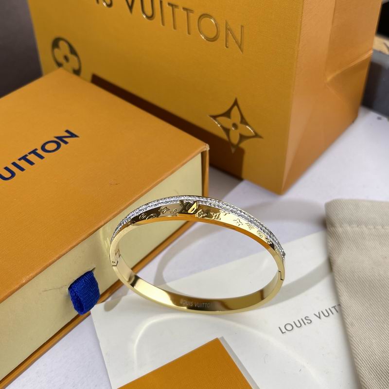 LV Bracelet  05yxs221 (3)