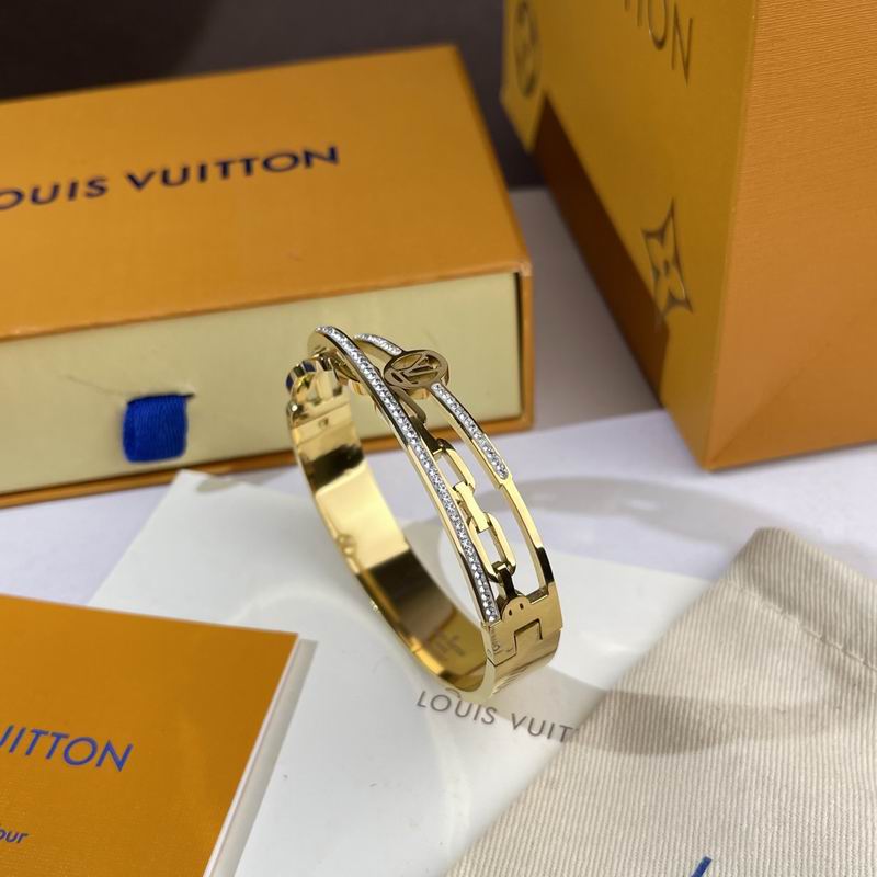 LV Bracelet  05yxs222 (2)