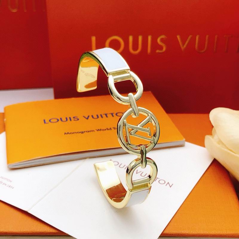 LV Bracelet  05yxs223 (1)