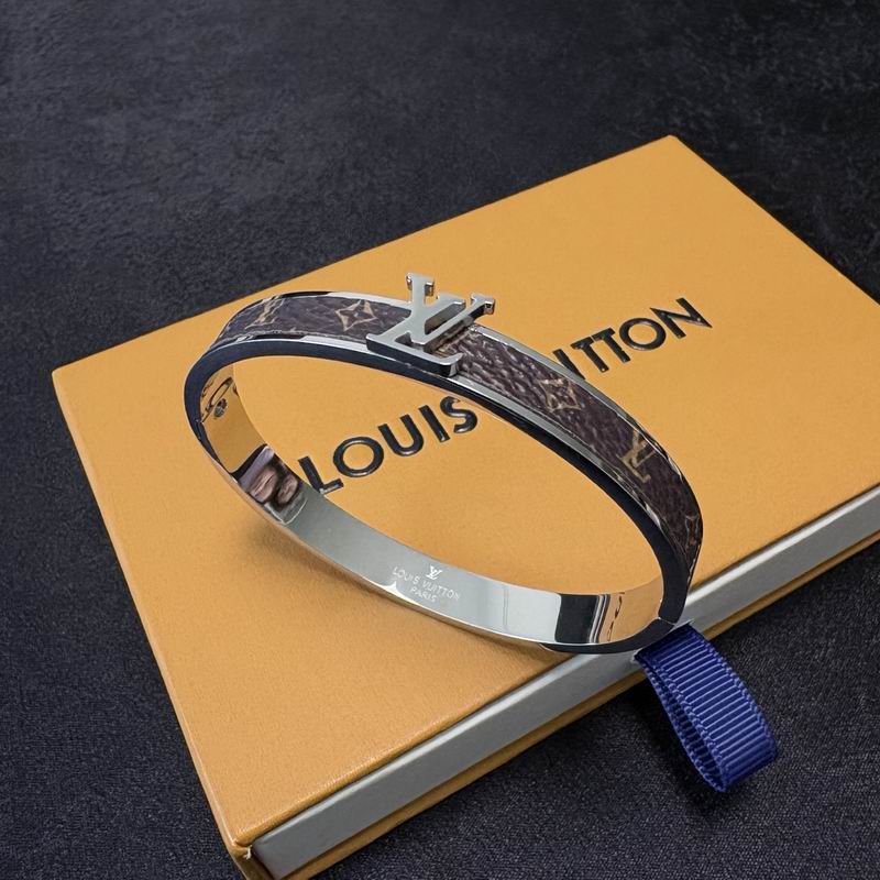 LV Bracelet  05yxs228 (3)
