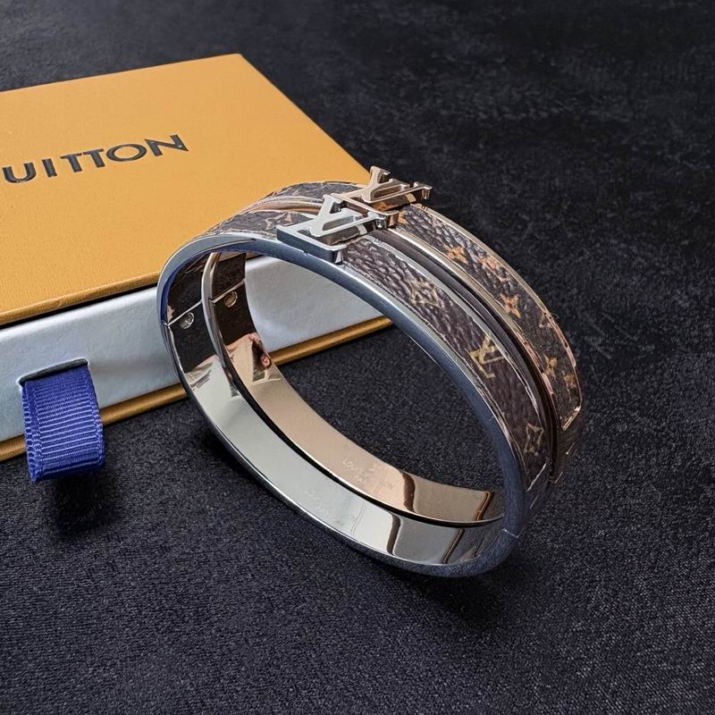 LV Bracelet  05yxs228 (5)