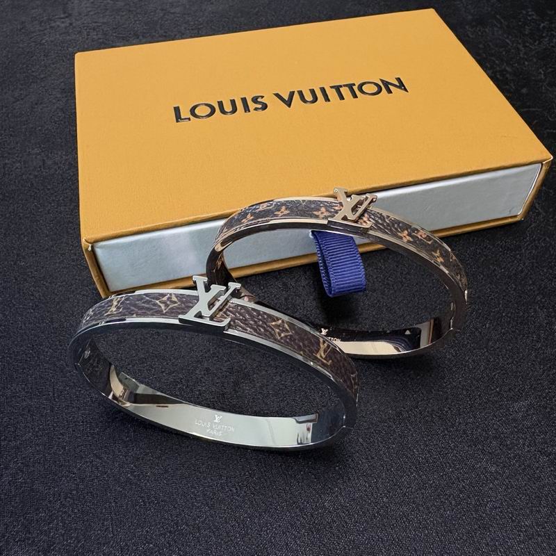 LV Bracelet  05yxs228 (7)