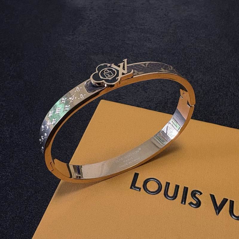 LV Bracelet  05yxs229 (2)