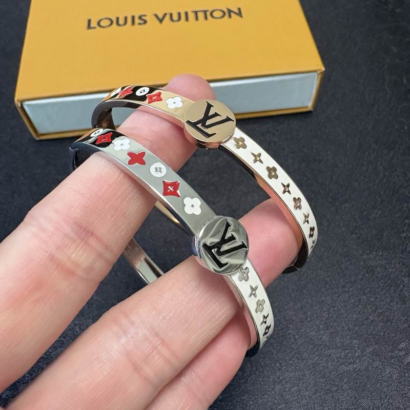 LV Bracelet  05yxs230 (2)