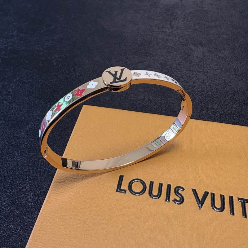 LV Bracelet  05yxs230 (3)