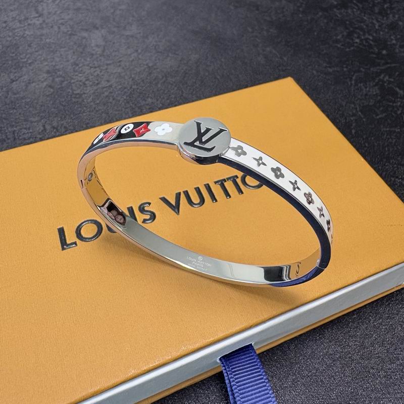 LV Bracelet  05yxs230 (4)