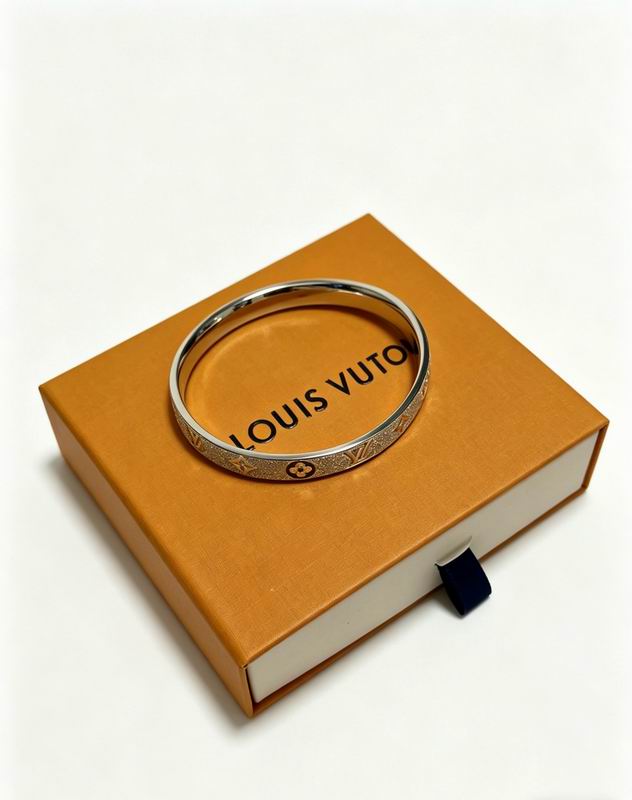 LV Bracelet  05yxs235 (2)