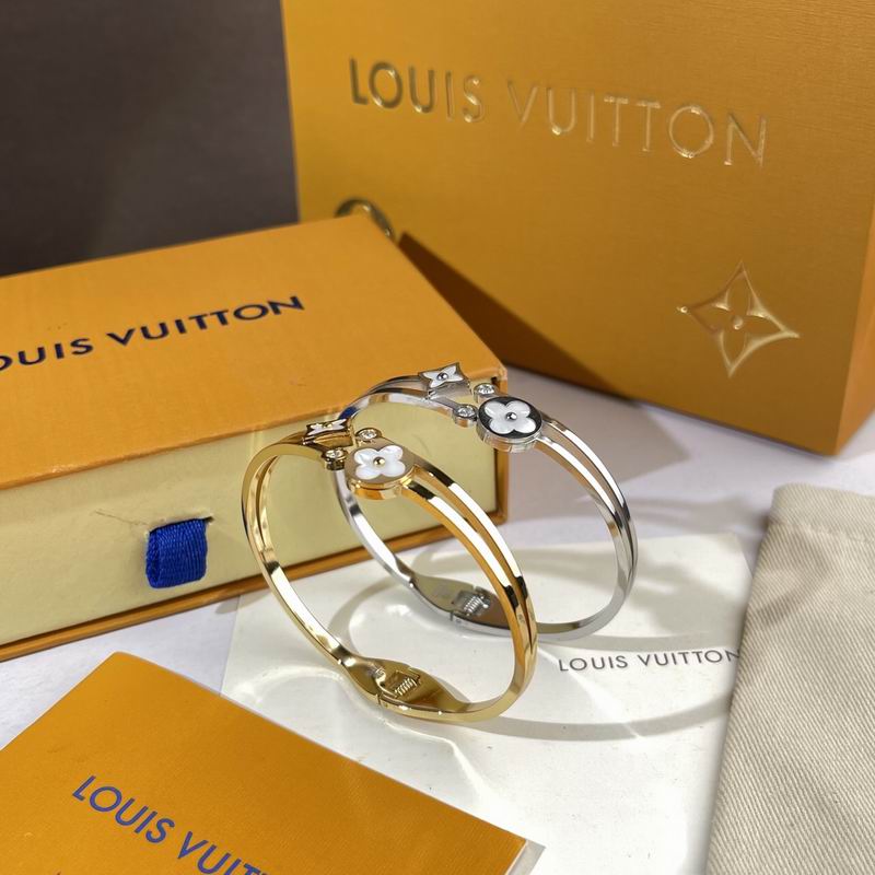 LV Bracelet  05yxs236 (2)