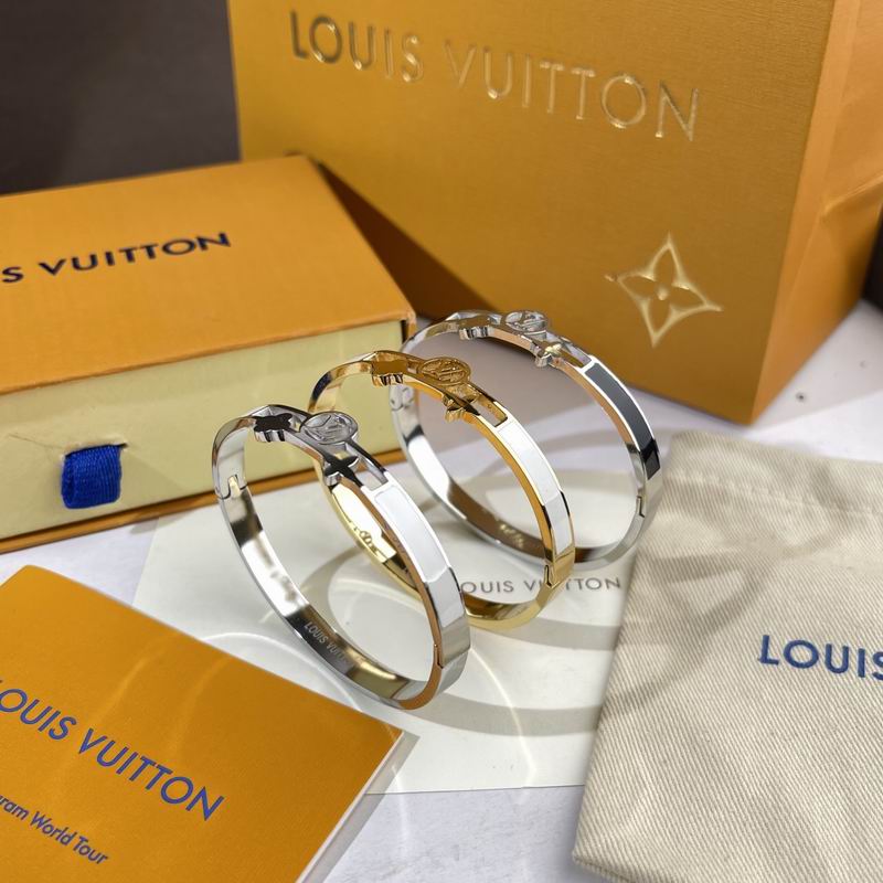 LV Bracelet  05yxs238 (2)