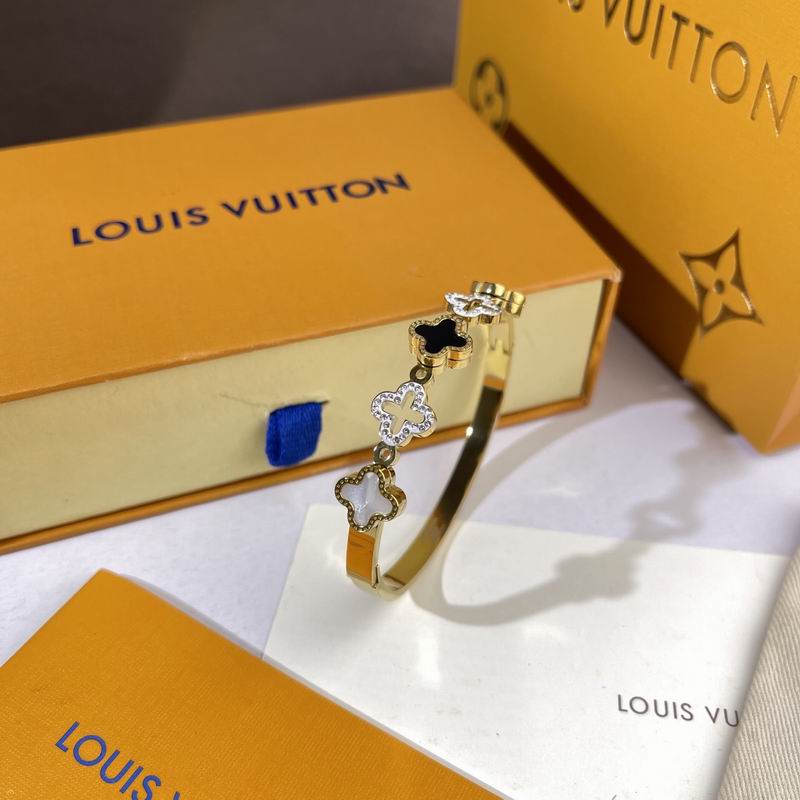 LV Bracelet  05yxs239 (4)