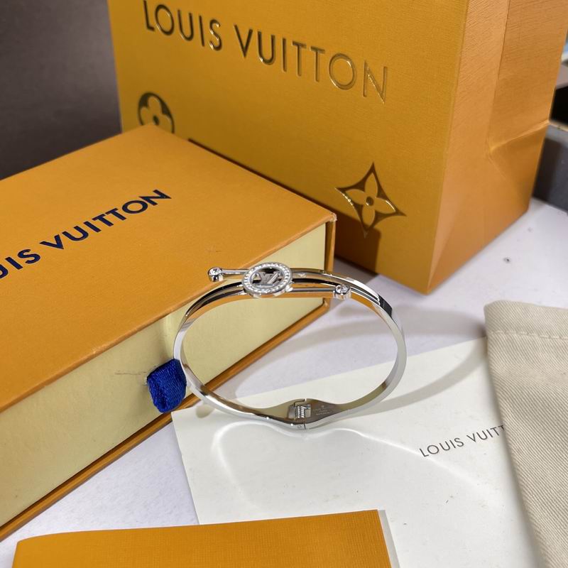 LV Bracelet  05yxs240 (7)