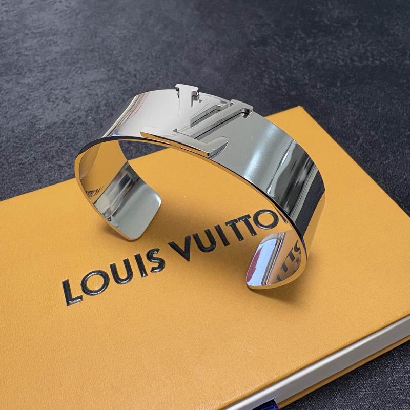 LV Bracelet  05yxs241 (2)