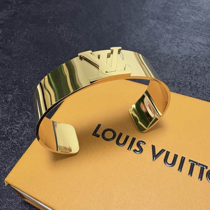 LV Bracelet  05yxs241 (4)