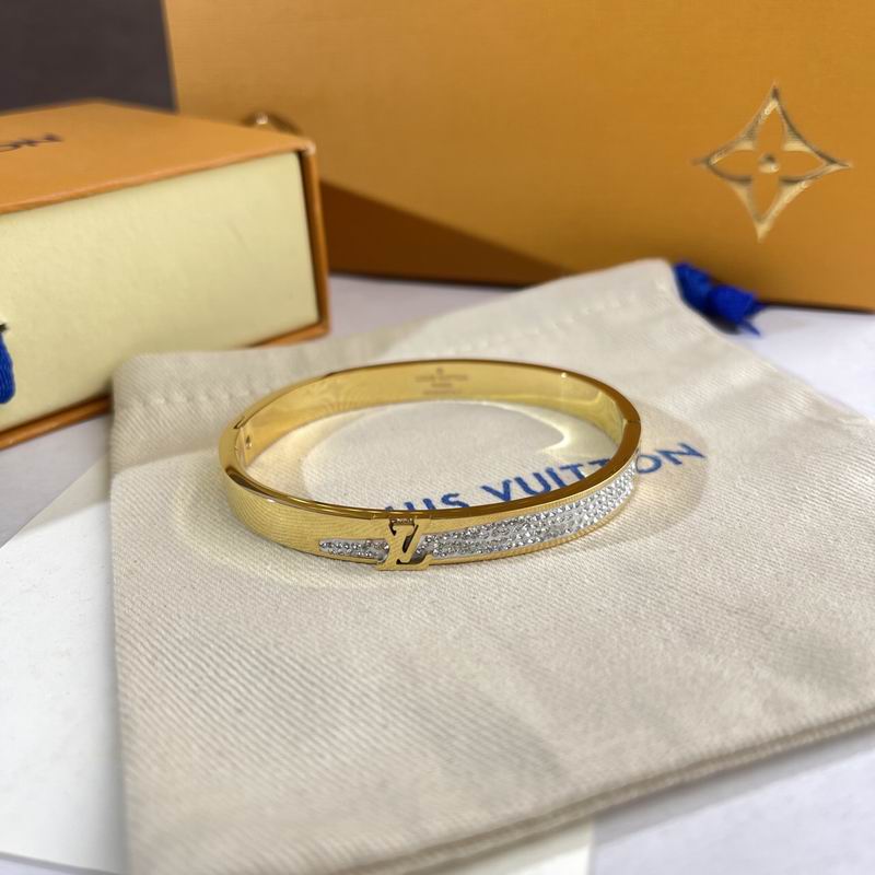 LV Bracelet  05yxs248 (3)