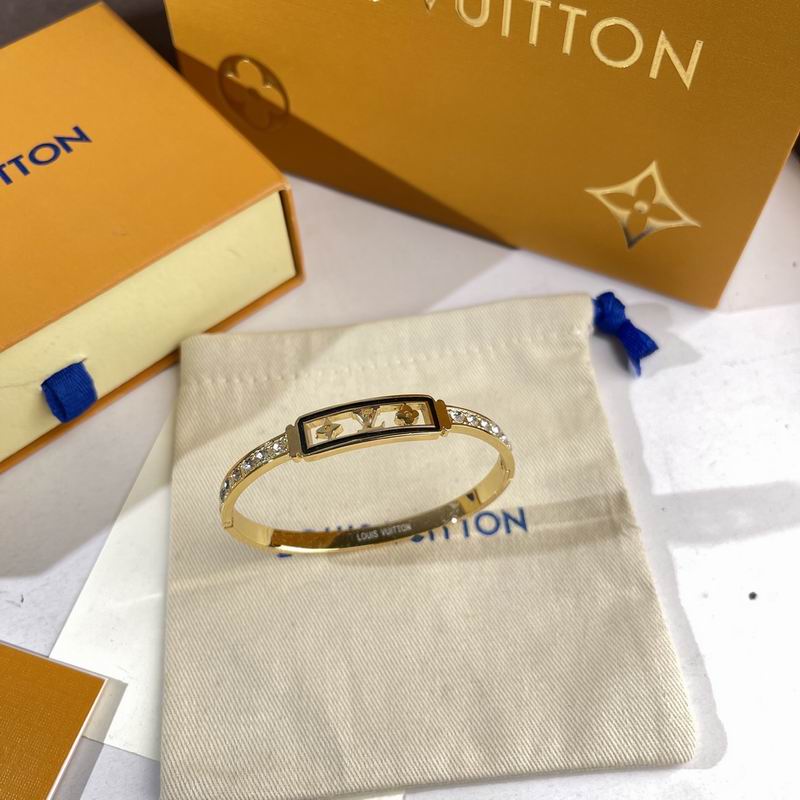 LV Bracelet  05yxs249 (2)