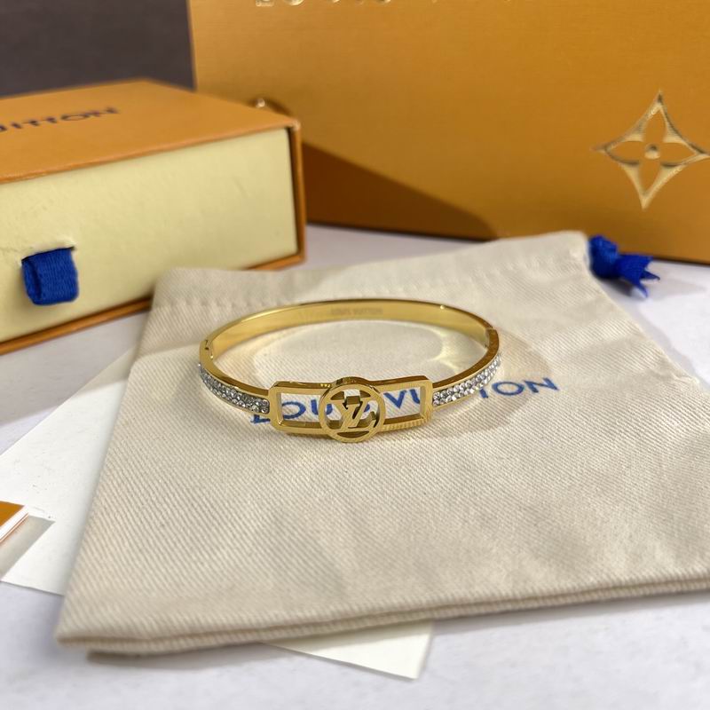 LV Bracelet  05yxs251 (1)