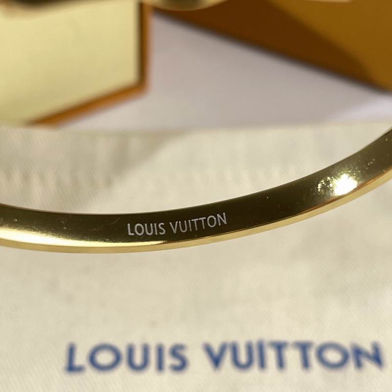 LV Bracelet  05yxs251 (3)
