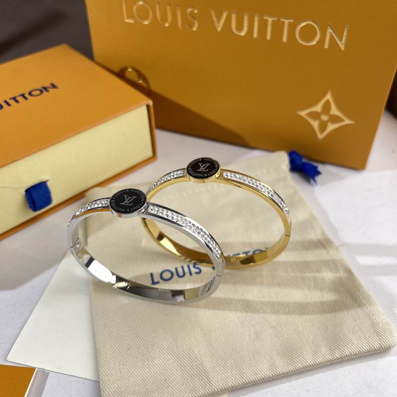 LV Bracelet  05yxs253 (1)