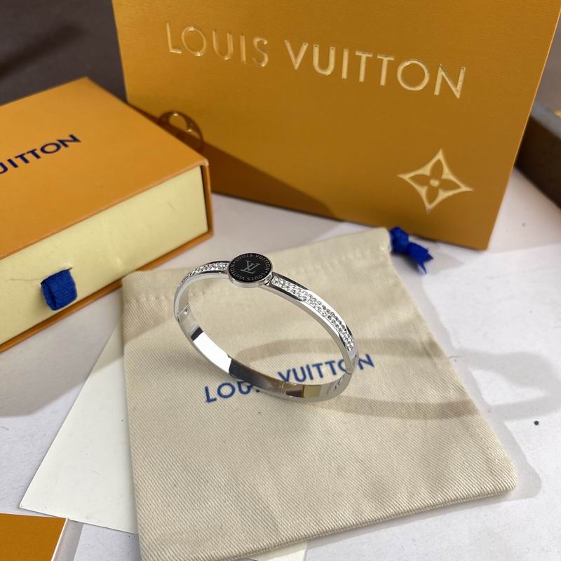 LV Bracelet  05yxs253 (3)