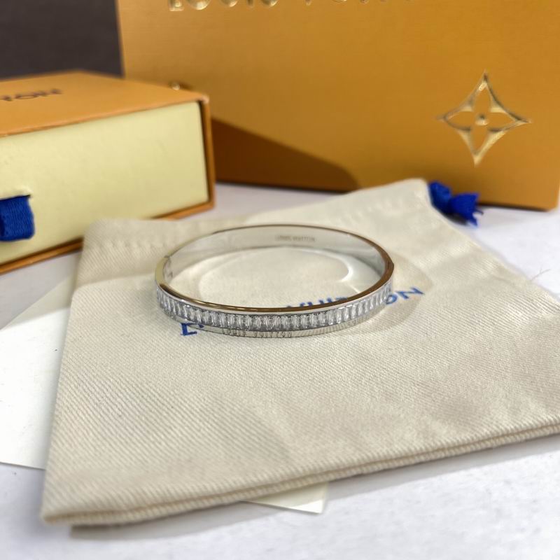 LV Bracelet  05yxs254 (3)