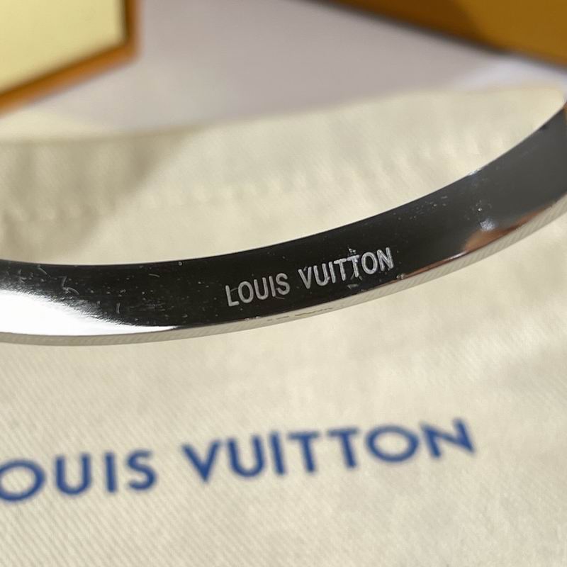 LV Bracelet  05yxs255 (4)