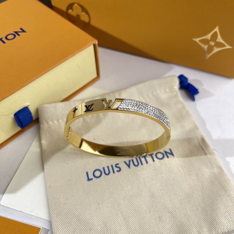 LV Bracelet  05yxs257 (2)