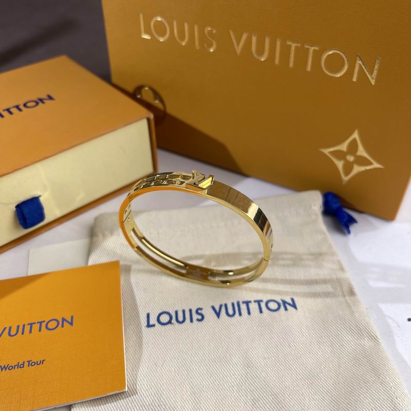 LV Bracelet  05yxs258 (1)