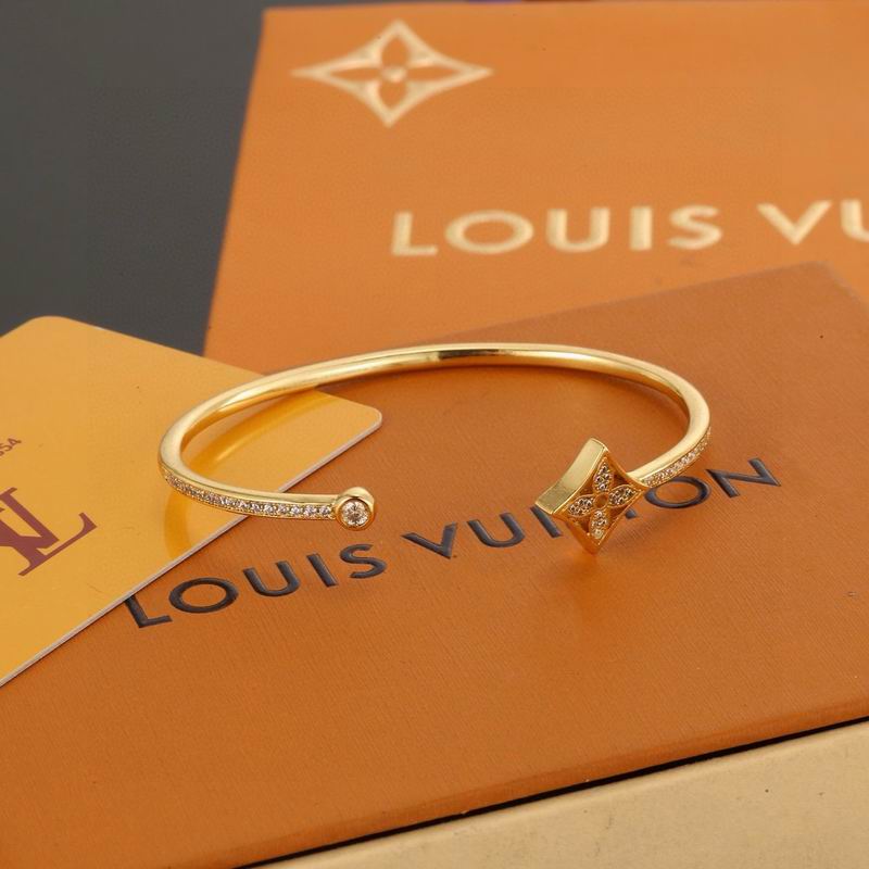 LV Bracelet  05yxs261 (5)