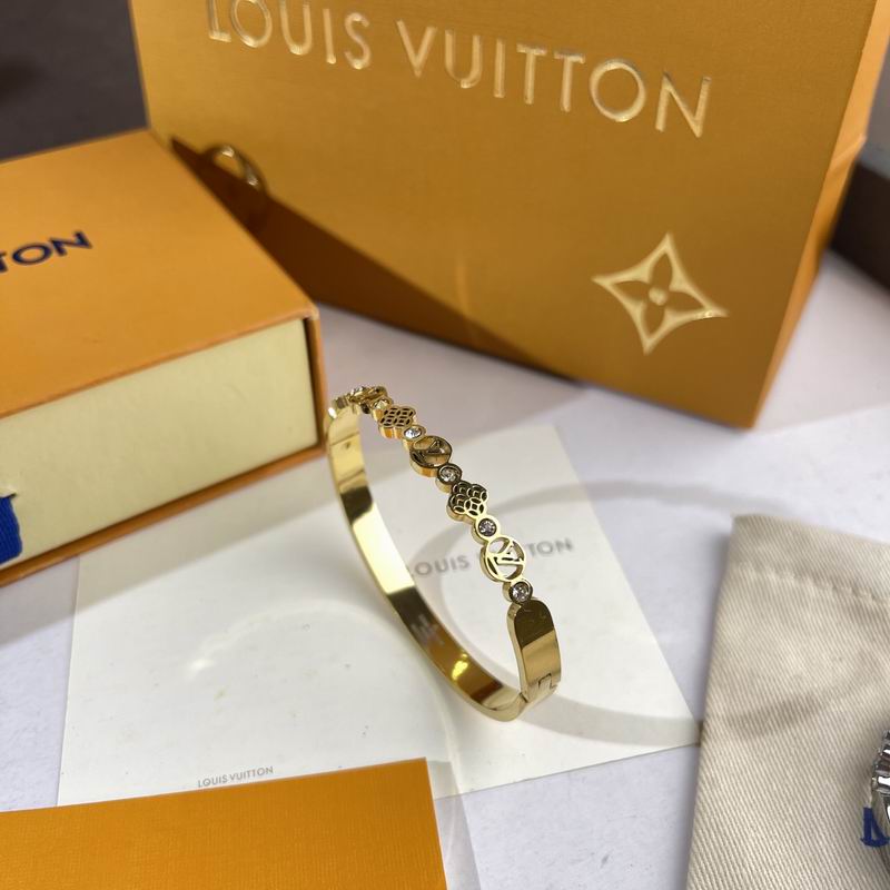 LV Bracelet  05yxs269 (3)