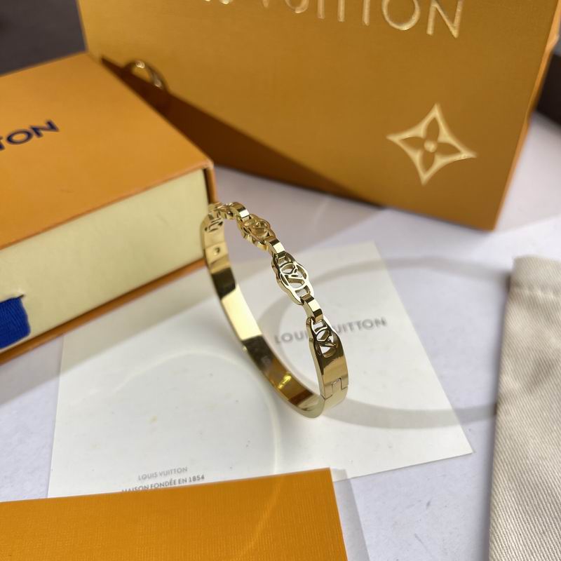 LV Bracelet  05yxs271 (3)