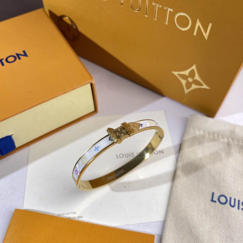 LV Bracelet  05yxs273 (1)
