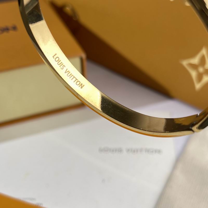 LV Bracelet  05yxs273 (4)