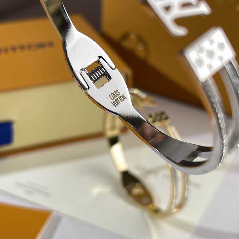 LV Bracelet  05yxs275 (4)
