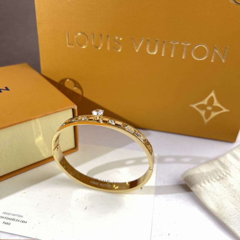 LV Bracelet  05yxs276 (2)
