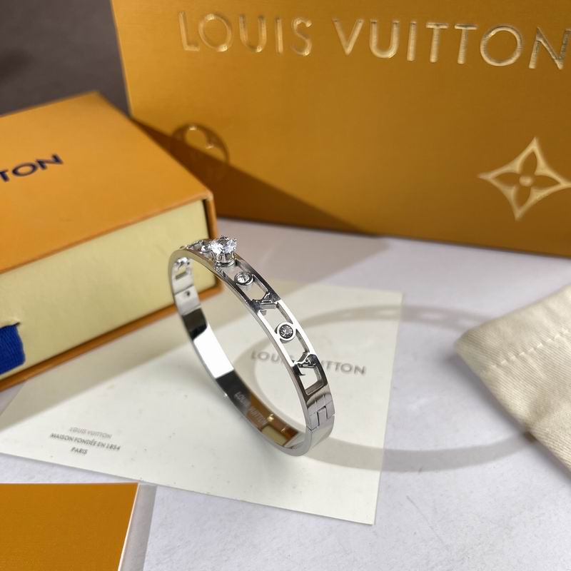 LV Bracelet  05yxs276 (3)