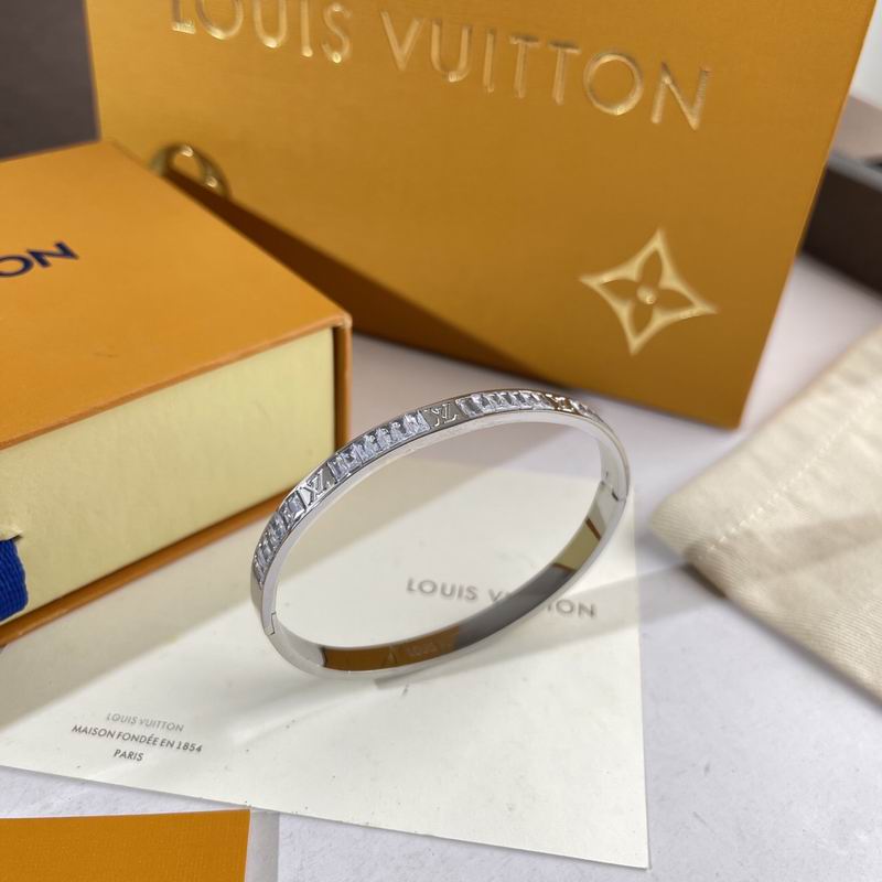 LV Bracelet  05yxs278 (3)