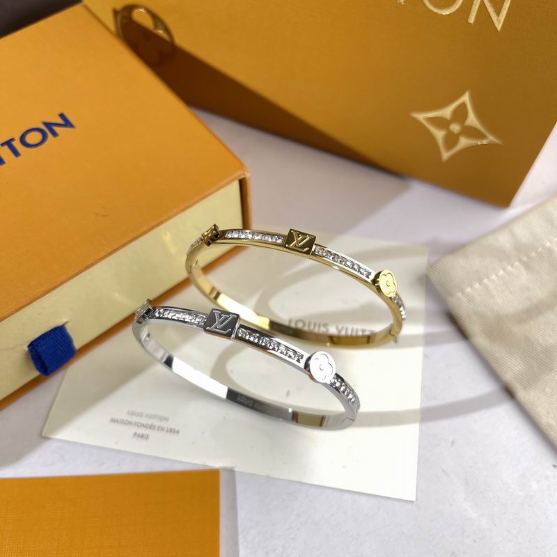 LV Bracelet  05yxs279 (1)