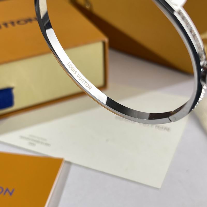 LV Bracelet  05yxs279 (4)