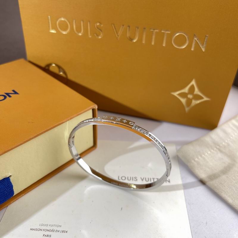 LV Bracelet  05yxs280 (2)