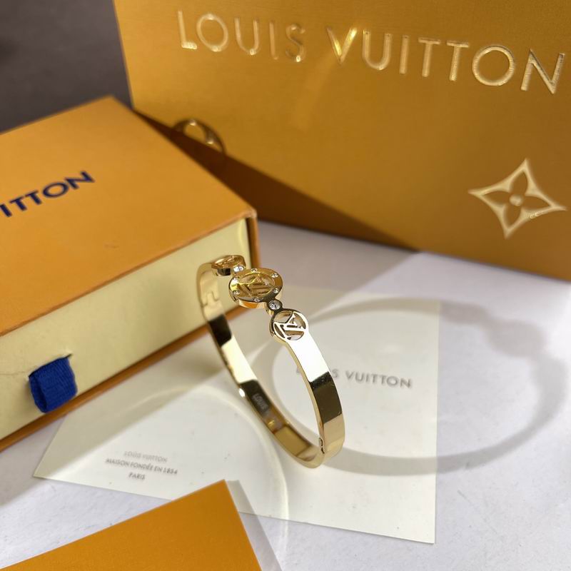 LV Bracelet  05yxs282 (3)