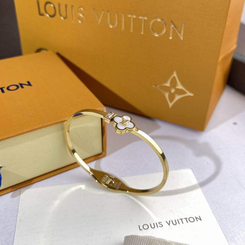 LV Bracelet  05yxs285 (2)