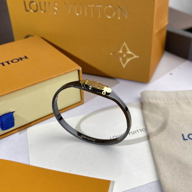 LV Bracelet  05yxs286 (2)