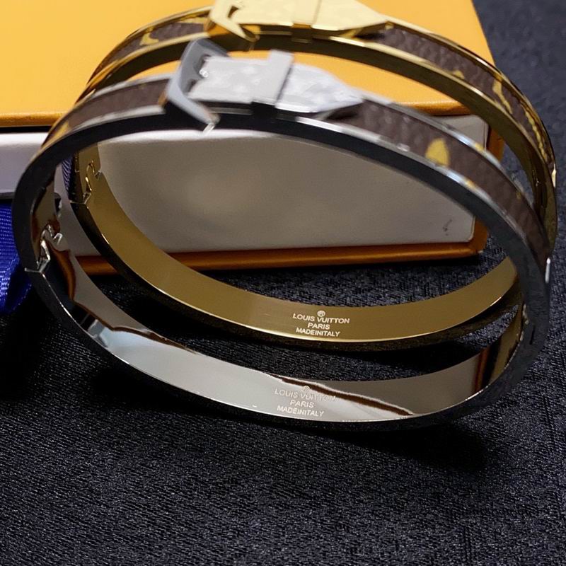 LV Bracelet  05yxs289 (5)